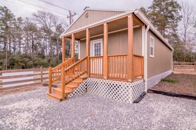 Main picture of 210 H Pickens Road