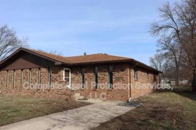 Main picture of 5362 Boulder Ave