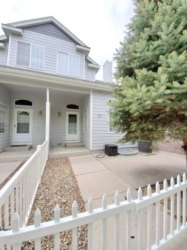 Main picture of 57 Sebring Ln