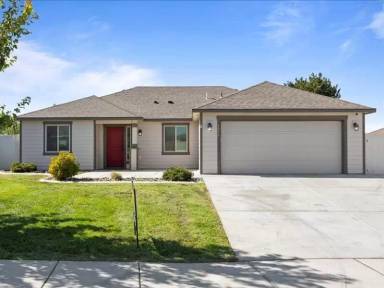 Main picture of 1016 S Blueberry Pl