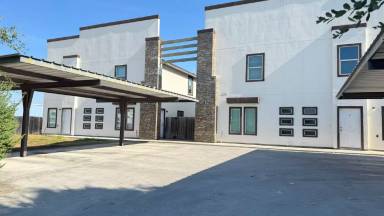 Main picture of 219 Fig Dr