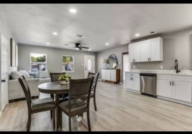 Main picture of 1813 Rosewood St