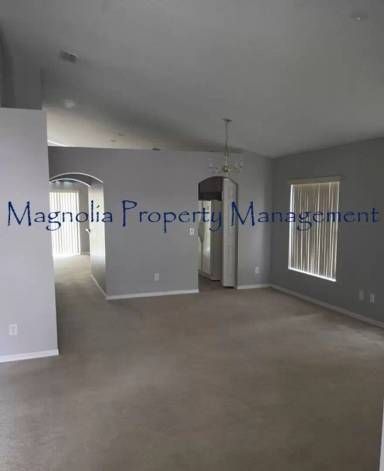 Main picture of 254 Hunt St