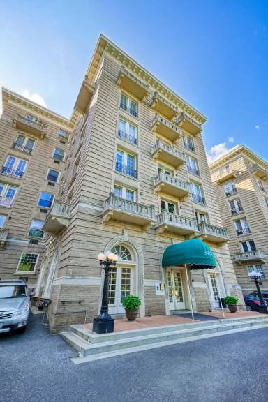 Main picture of 3426 16th St NW