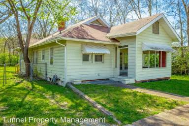Main picture of 1216 Peachtree St