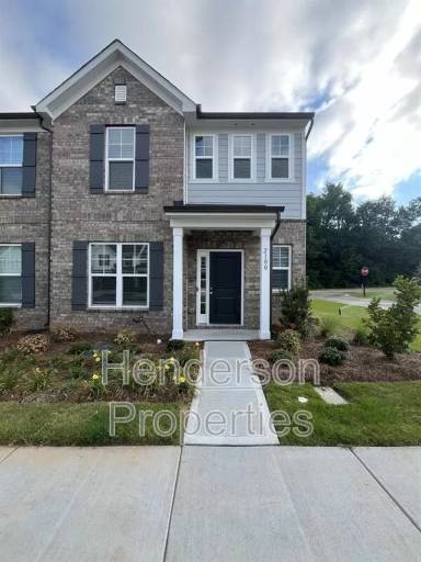 Main picture of 2100 Cobble Ct