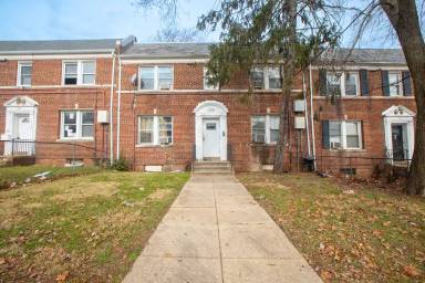 Main picture of 1356 Bryant St NE