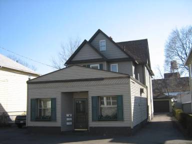Main picture of 21 Lake Ave