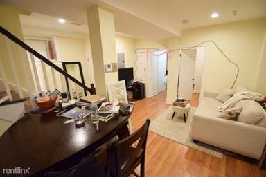 Main picture of 1209 Beacon St