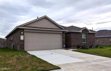 Main picture of 21318 Sleepy Willow St