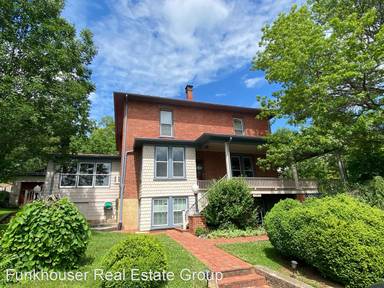 Main picture of 1301 Mount Clinton Pike