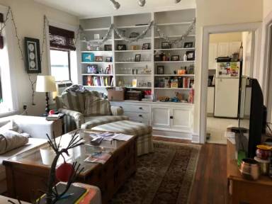Main picture of 361 E 50th St