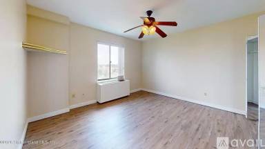 Main picture of 31 Hylan Blvd