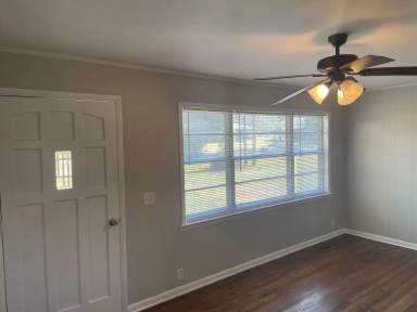 Main picture of 47 Brown St