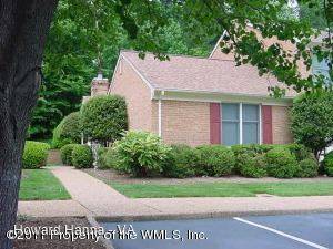 Main picture of 23 Priorslee Ln