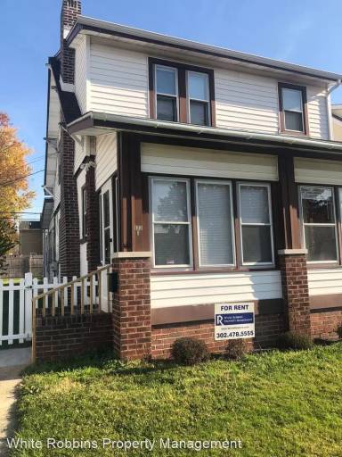 Main picture of 123 Commonwealth Ave