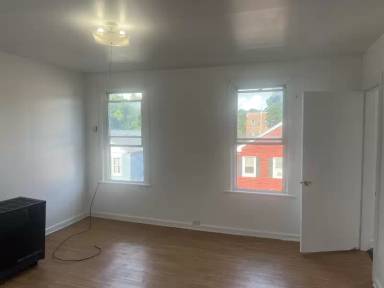 Main picture of 3038 6th Ave