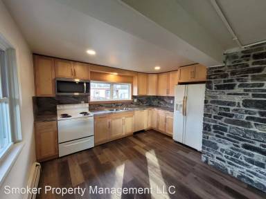 Main picture of 54 Hilltop Ave