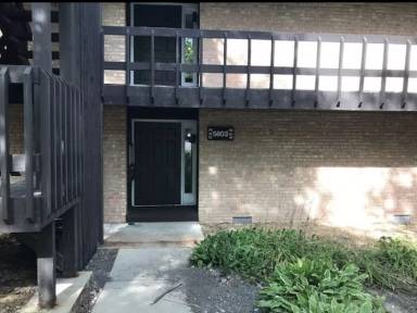 Main picture of 5603 Lakeside Dr