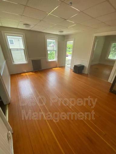 Main picture of 108-110 Broad St Apartments