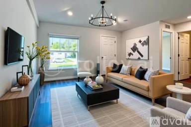 Main picture of 9235 Tacoma Ave