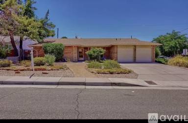 Main picture of 6300 Jo Ann Pl NE