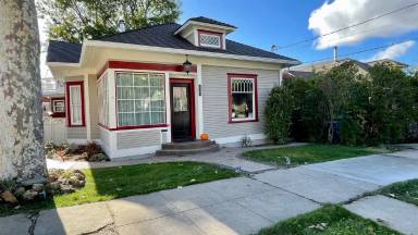 Main picture of 1719A Chorro St