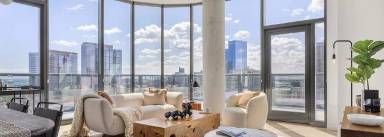 Main picture of 1707 S Michigan Ave