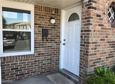 Main picture of 3231 Saxon Pl