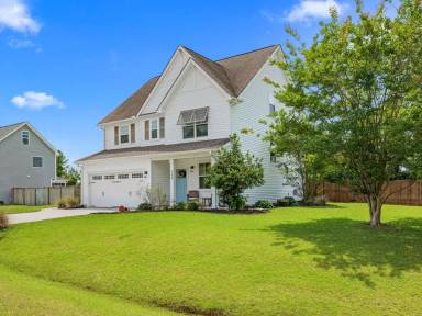 Main picture of 300 Little Rabbit Way