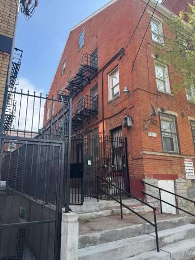 Main picture of 54 E McMicken Ave