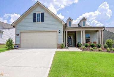 Main picture of 130 Woodcrest Ln