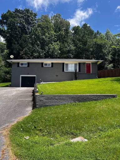Main picture of 10431 Brickhill Ln