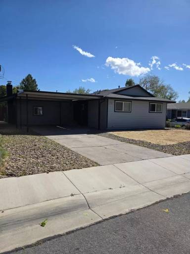 Main picture of 3280 Everett Dr