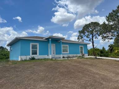 Main picture of 3000 Sunshine Blvd S