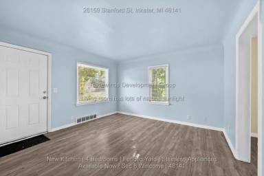 Main picture of 26159 Stanford St