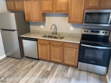 Main picture of 530 Huron Dr W