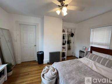 Main picture of 6 White Street Pl