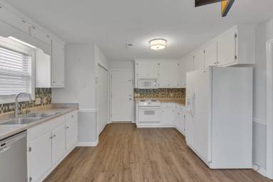Main picture of 250 Falcon Ridge Dr