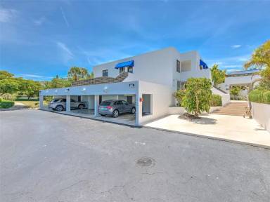Main picture of 739 Bayport Way