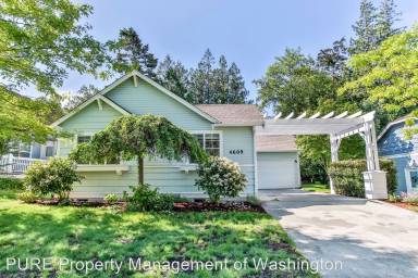 Main picture of 4609 Blakely Dr