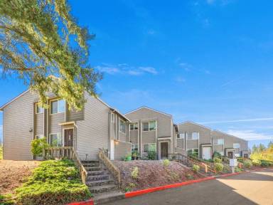 Main picture of 156 Molalla Ave