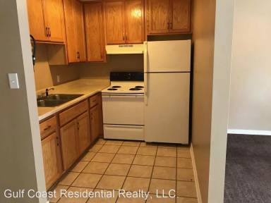 Main picture of 811 Canal St