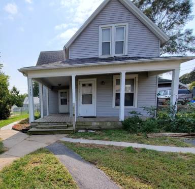 Main picture of 3039 Curtis Ave