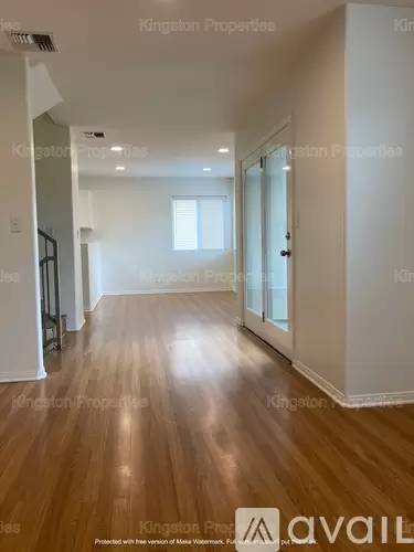 Main picture of 2559 S Sepulveda Blvd
