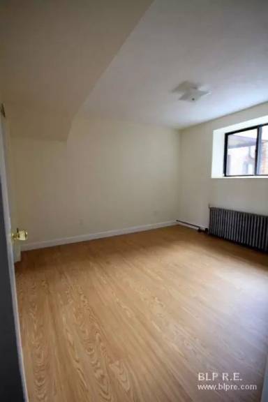 Main picture of 231 Saint Paul St