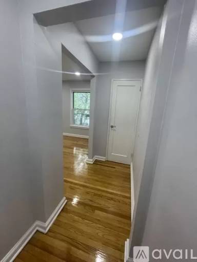 Main picture of 325 Grafton Ave