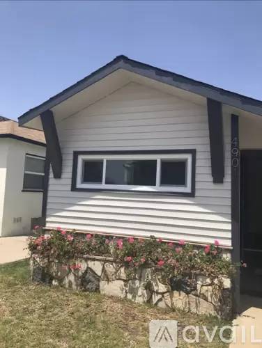 Main picture of 4901 W 138th St