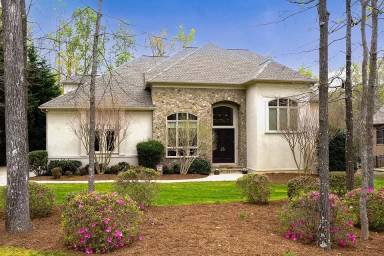 Main picture of 2121 Climbing Rose Ln