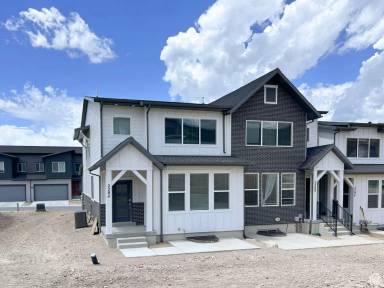 Main picture of 2284 N Wildwood Ln